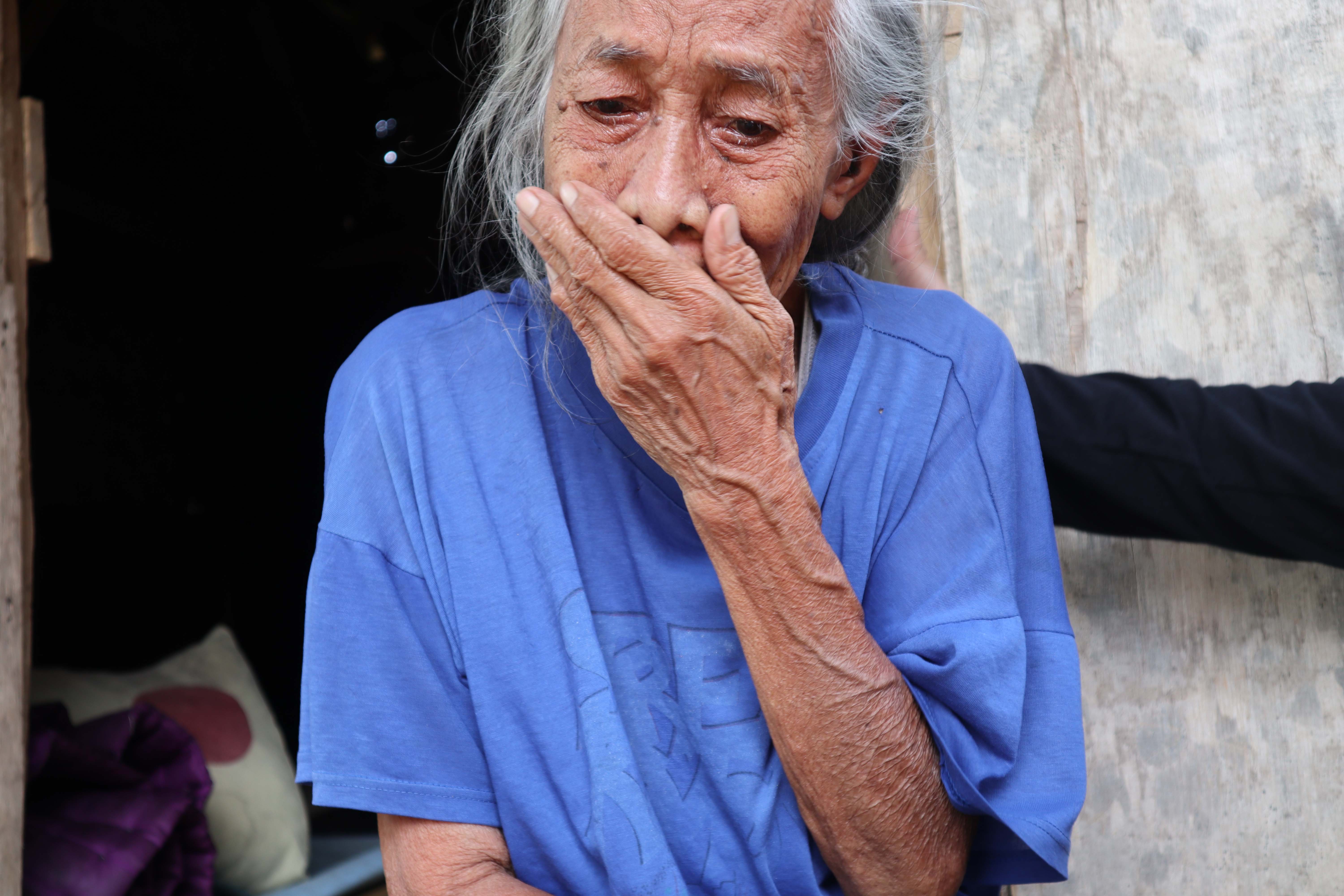 Stroke, Mak Cicih Hidup Sendiri Di Gubuk Usang - 12930