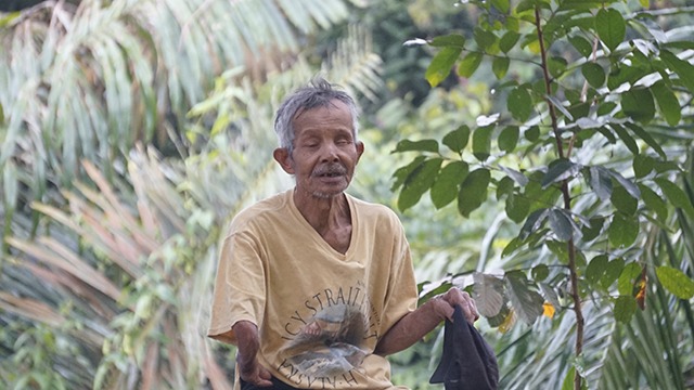 Langkah Berat Abah Aton Difabel yang Tak Pernah Menyera - 22065