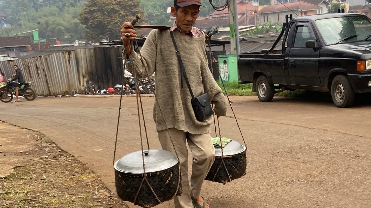 Langkah Tua Di Balik Wajan Pindang - 22403