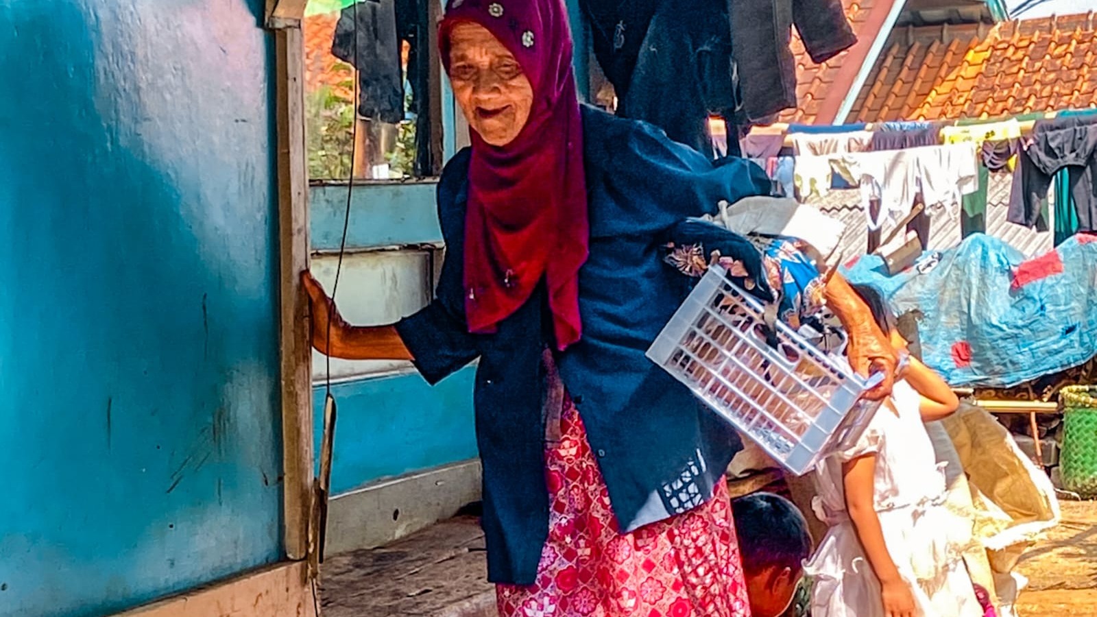 Keripik Mentah Dan Doa Yang Takpernah Padam - 22433