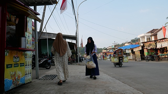 Perjuangan Remaja 15 Tahun Jadi Penopang Keluarga - 23094