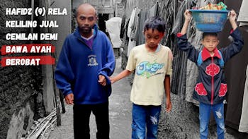 Bocah 9 Tahun Rela Jual Cemilan Keliling Agar Ayahnya Bisa Terapi