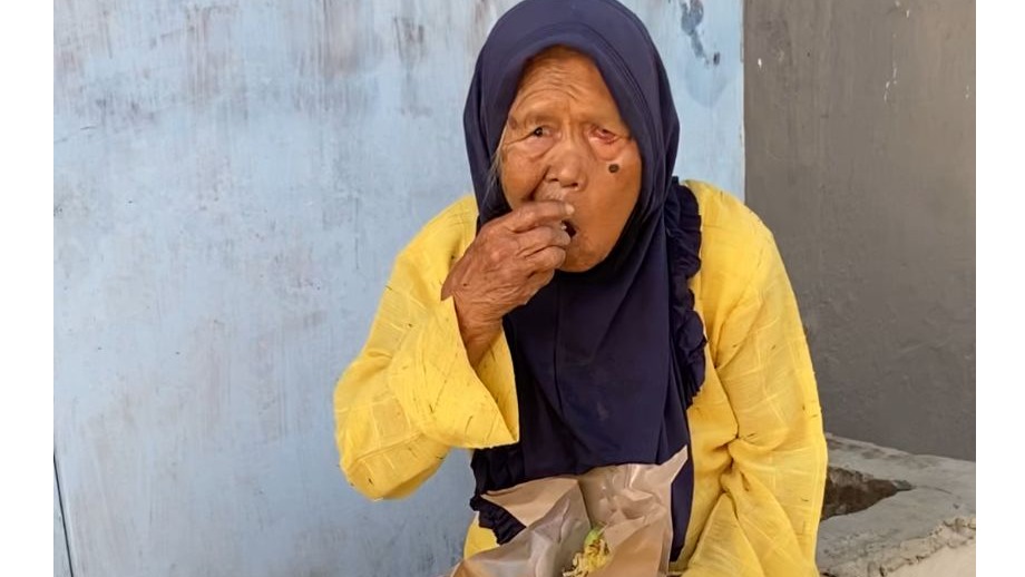 Dengan Segala Keterbatasan Emak Berjuang Bertahan Hidup - 21191