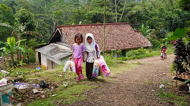Bantu Putri Raih Cita Dan Obati Sang Ayah - 21914