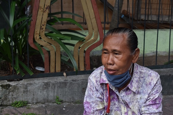 Kisah Lansia Jalanan Bertahan Hidup - 12996