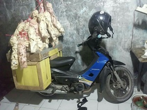 Motor Bekas untuk Jualan Kerupuk yang Masih Harus Dibayar (hutang)
